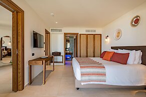 Minos Ambassador - Adults only