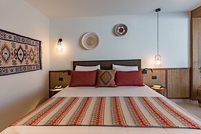 Minos Ambassador - Adults only