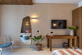 Minos Ambassador - Adults only