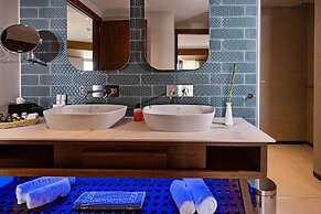 Minos Ambassador - Adults only