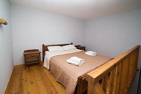 Kavos Melissa Studios