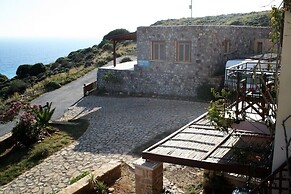 Kavos Melissa Studios