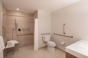 Element Philadelphia Downtown