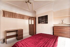 Watford stays - 4bed house