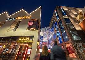 Watford stays - 4bed house