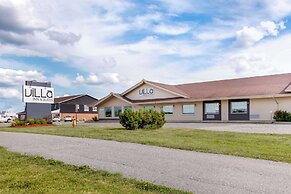 Villa Inn & Suites, SureStay Collection by Best Western