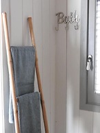 The Beach House - Studios & Suites