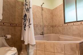 Hermosa Heights Villa 16