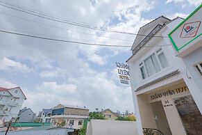Khanh Uyen Hotel