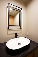 Koti Sopo Universal Bay 1 by Liaison