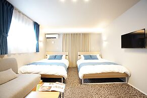 Koti Sopo Universal Bay 1 by Liaison