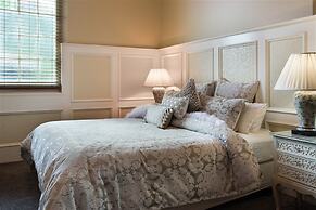 Castlemaine Colonial Motel and Apartments