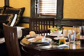 Castlemaine Colonial Motel and Apartments