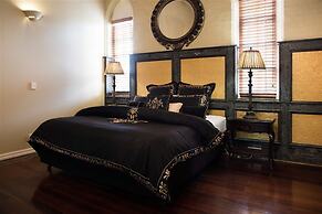 Castlemaine Colonial Motel and Apartments