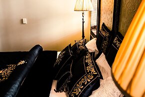 Castlemaine Colonial Motel and Apartments