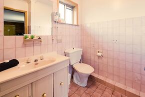 Castlemaine Colonial Motel and Apartments