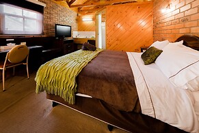 Castlemaine Colonial Motel and Apartments