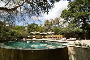 Little Africa Safari Lodge