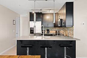 GLOBALSTAY. Modern Downtown Condos. Free parking