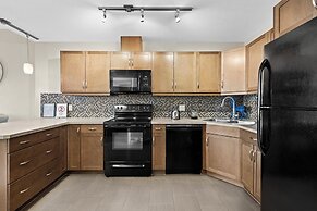 GLOBALSTAY. Modern Downtown Condos. Free parking