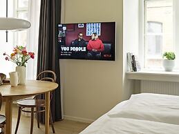 Apēron Apartment Hotel