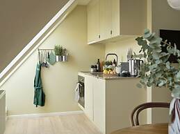 Apēron Apartment Hotel