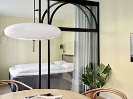 Apēron Apartment Hotel