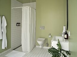 Apēron Apartment Hotel