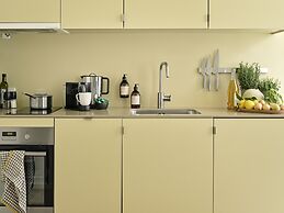 Apēron Apartment Hotel