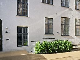 Apēron Apartment Hotel