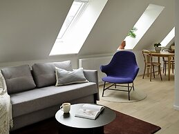 Apēron Apartment Hotel