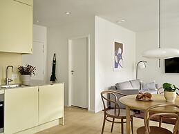 Apēron Apartment Hotel