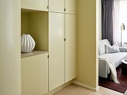 Apēron Apartment Hotel