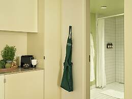 Apēron Apartment Hotel