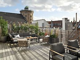 Apēron Apartment Hotel