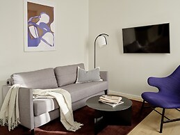 Apēron Apartment Hotel