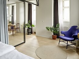 Apēron Apartment Hotel