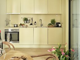 Apēron Apartment Hotel