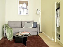 Apēron Apartment Hotel