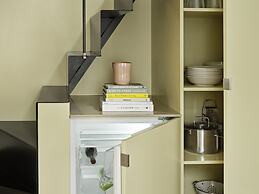 Apēron Apartment Hotel