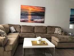 Tideview 66 · NEW Luxury 3 Suites Resort Home. Sleep 9