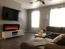 Tideview 66 · NEW Luxury 3 Suites Resort Home. Sleep 9