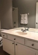 Tideview 66 · NEW Luxury 3 Suites Resort Home. Sleep 9