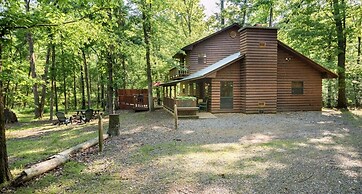 Shady Nook With Private Hot Tub and Minutes Away From Broken Bow Lake 