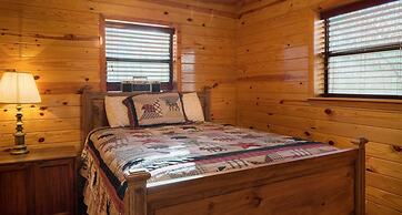 Shady Nook With Private Hot Tub and Minutes Away From Broken Bow Lake 