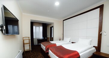 Hotel Golden Square Bishkek