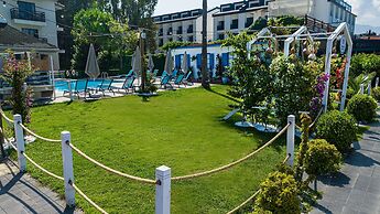 Uras Beach Hotel