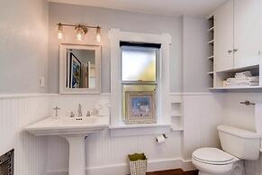 West Palm Beauty With Private Pool 4 Bedroom Home by RedAwning