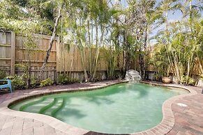 West Palm Beauty With Private Pool 4 Bedroom Home by RedAwning