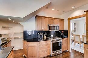 West Palm Beauty With Private Pool 4 Bedroom Home by RedAwning